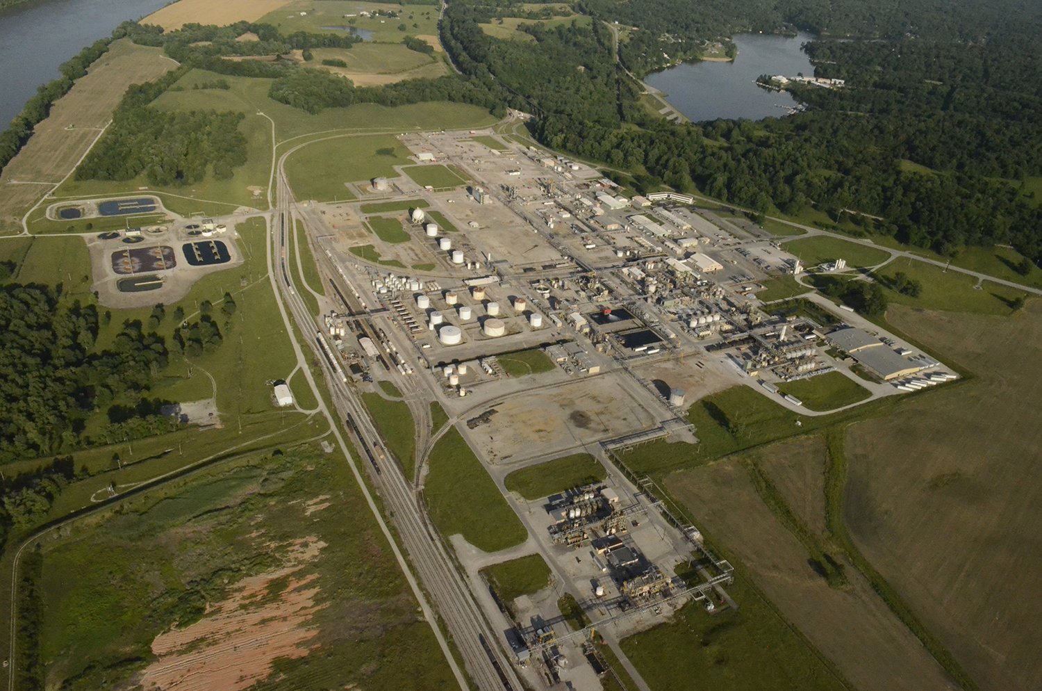 Monument Chemical To Launch Very First CO2-Based Polyurethane Production in the US